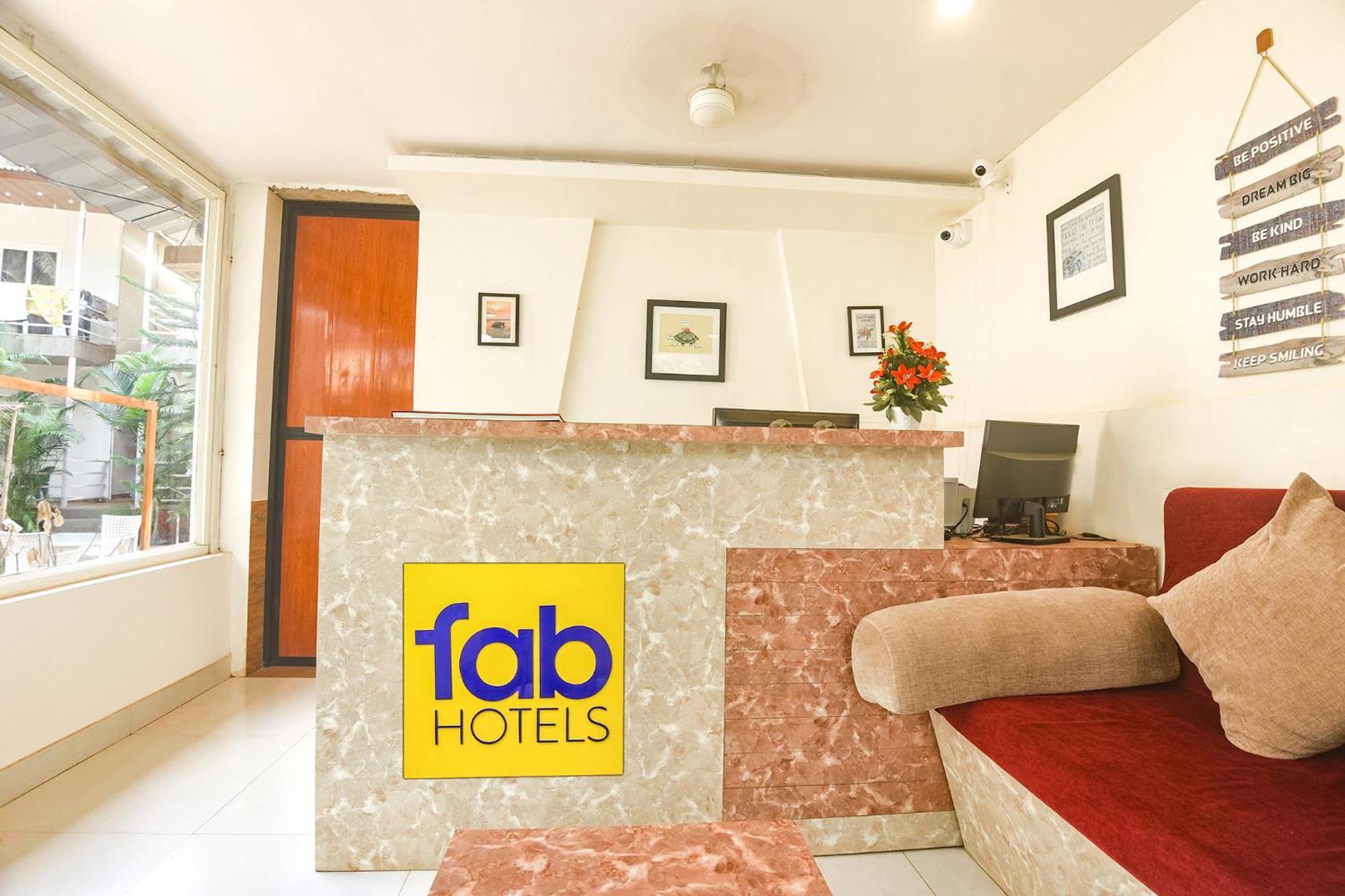 Fabhotel La Volga - Nr Morjim Beach 외부 사진