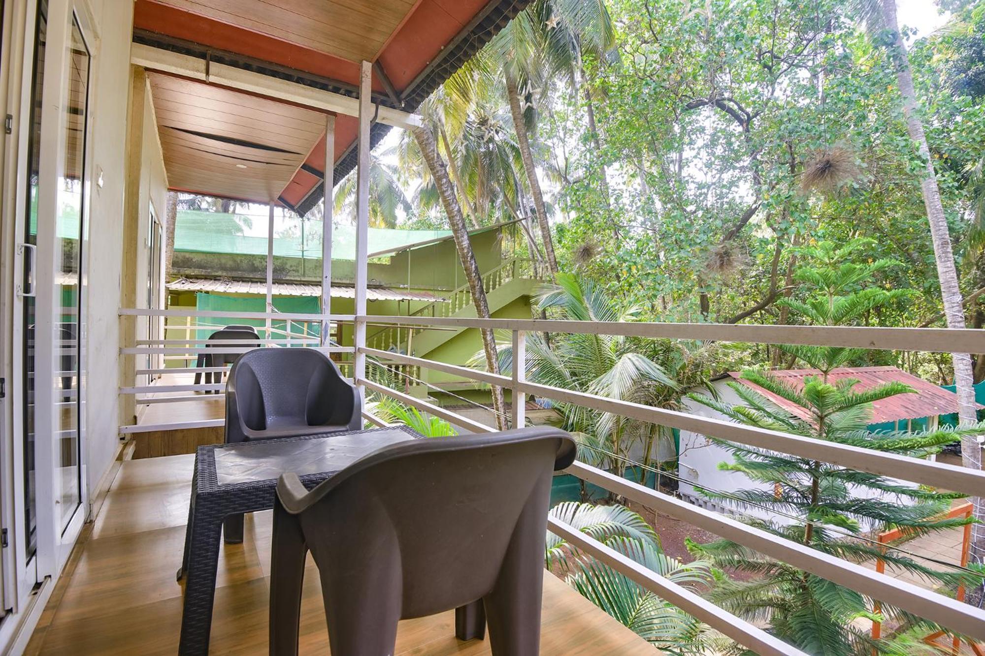 Fabhotel La Volga - Nr Morjim Beach 외부 사진